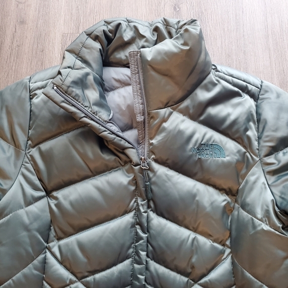 The North Face Jacket - Picture 4 of 7